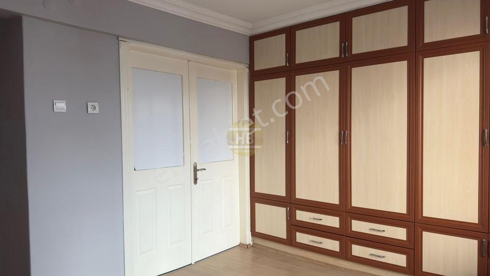 Hb'den 4+1 Kiralık Daire, Kent Meydanında Doğalgazlı Manzaralı - Görsel 26
