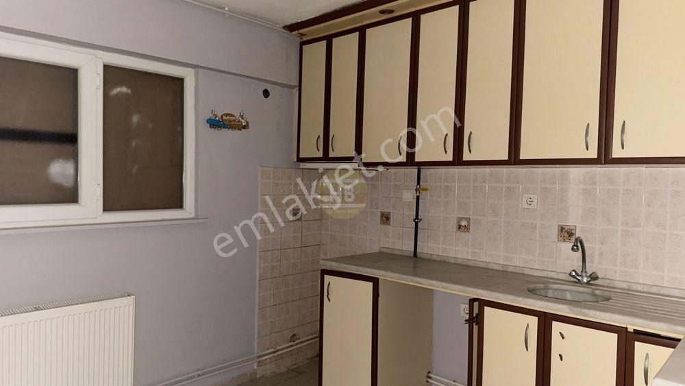 Hb'den 4+1 Kiralık Daire, Kent Meydanında Doğalgazlı Manzaralı - Görsel 14