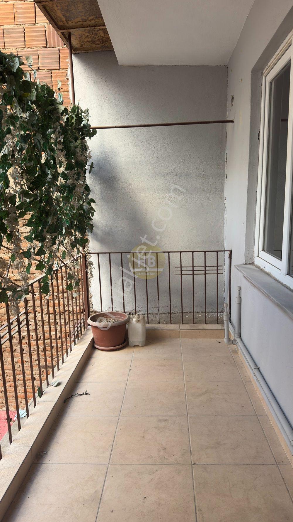 Hb'den 4+1 Kiralık Daire, Kent Meydanında Doğalgazlı Manzaralı - Görsel 28