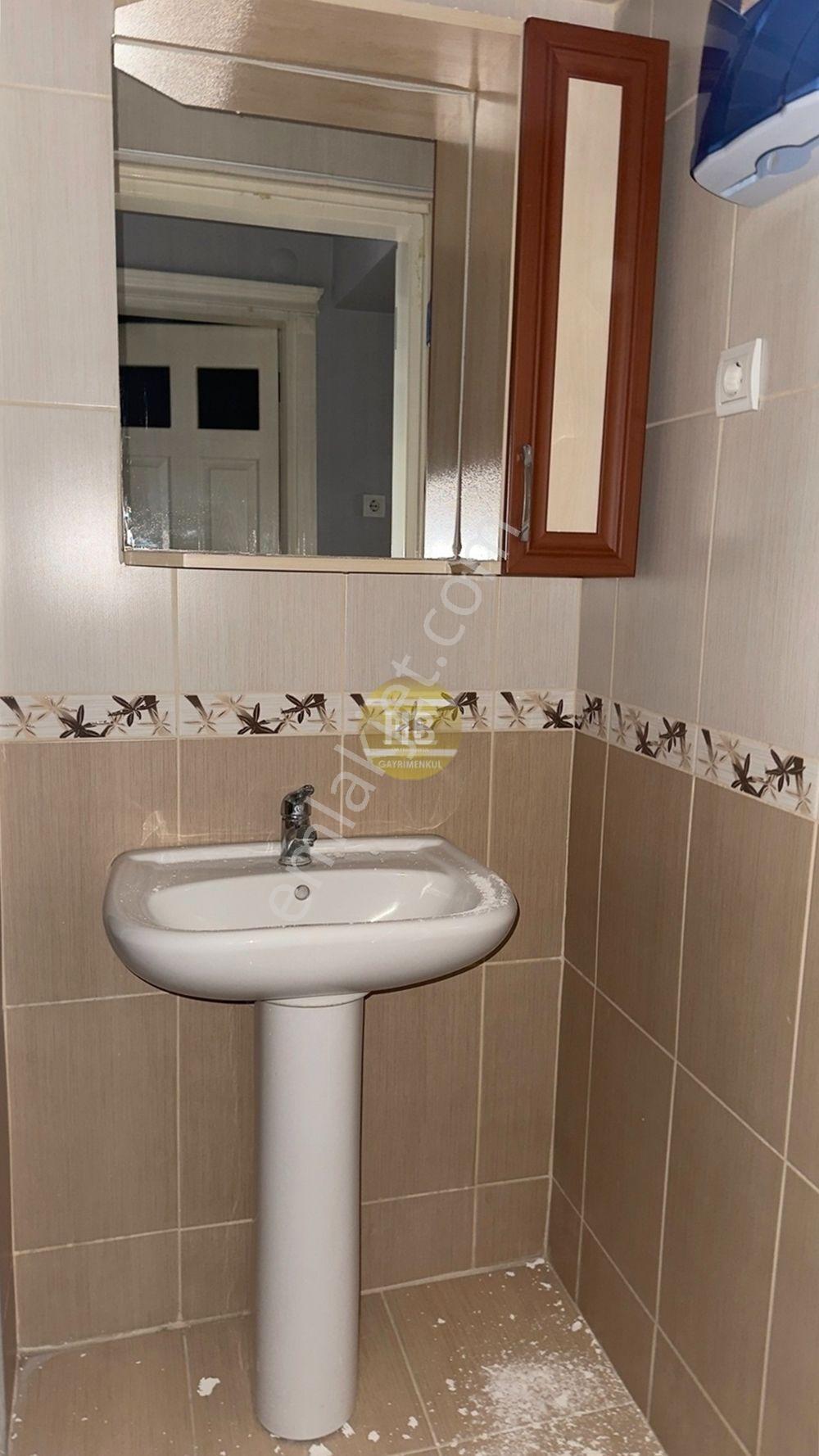 Hb'den 4+1 Kiralık Daire, Kent Meydanında Doğalgazlı Manzaralı - Görsel 32