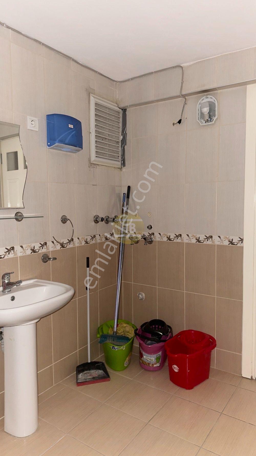 Hb'den 4+1 Kiralık Daire, Kent Meydanında Doğalgazlı Manzaralı - Görsel 18