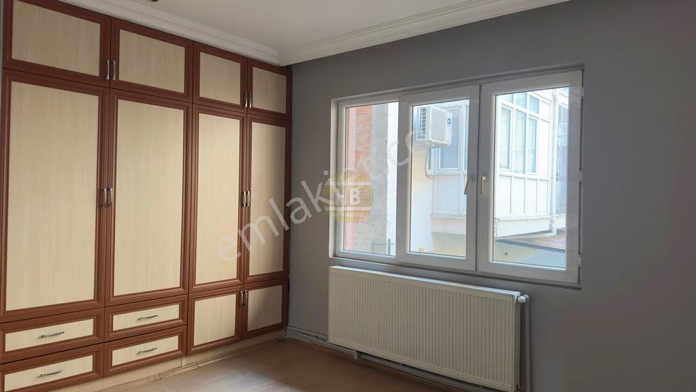 Hb'den 4+1 Kiralık Daire, Kent Meydanında Doğalgazlı Manzaralı - Görsel 24