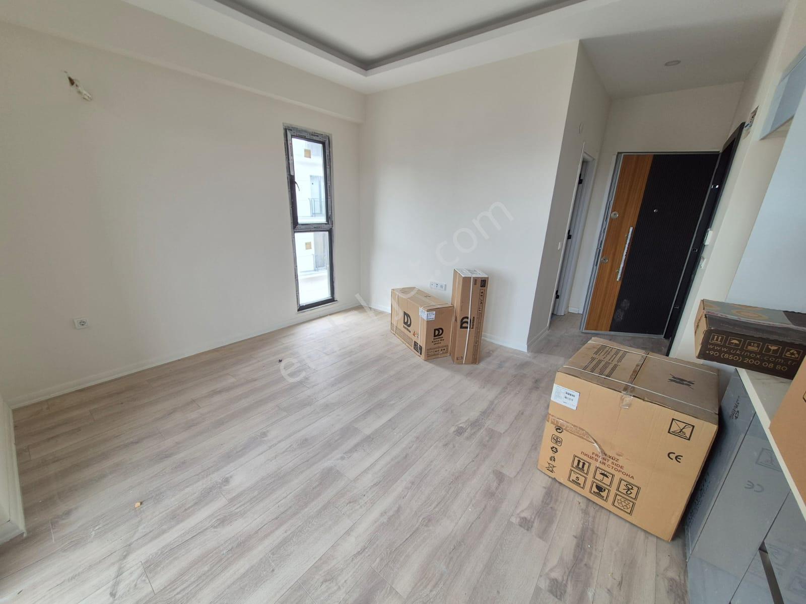 Delux'den Atatürkte Yeni Belediyeye Yakın Havuz Manzaralı Lux1+1 - Görsel 6