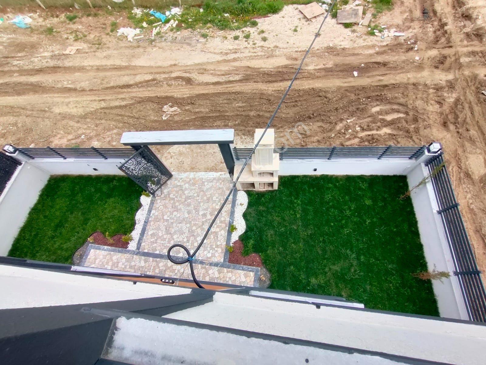 Yeniçiftlikte Köşebaşı Deniz Manz. 4+1 Lüks Villa Kartallar'dan. - Görsel 35