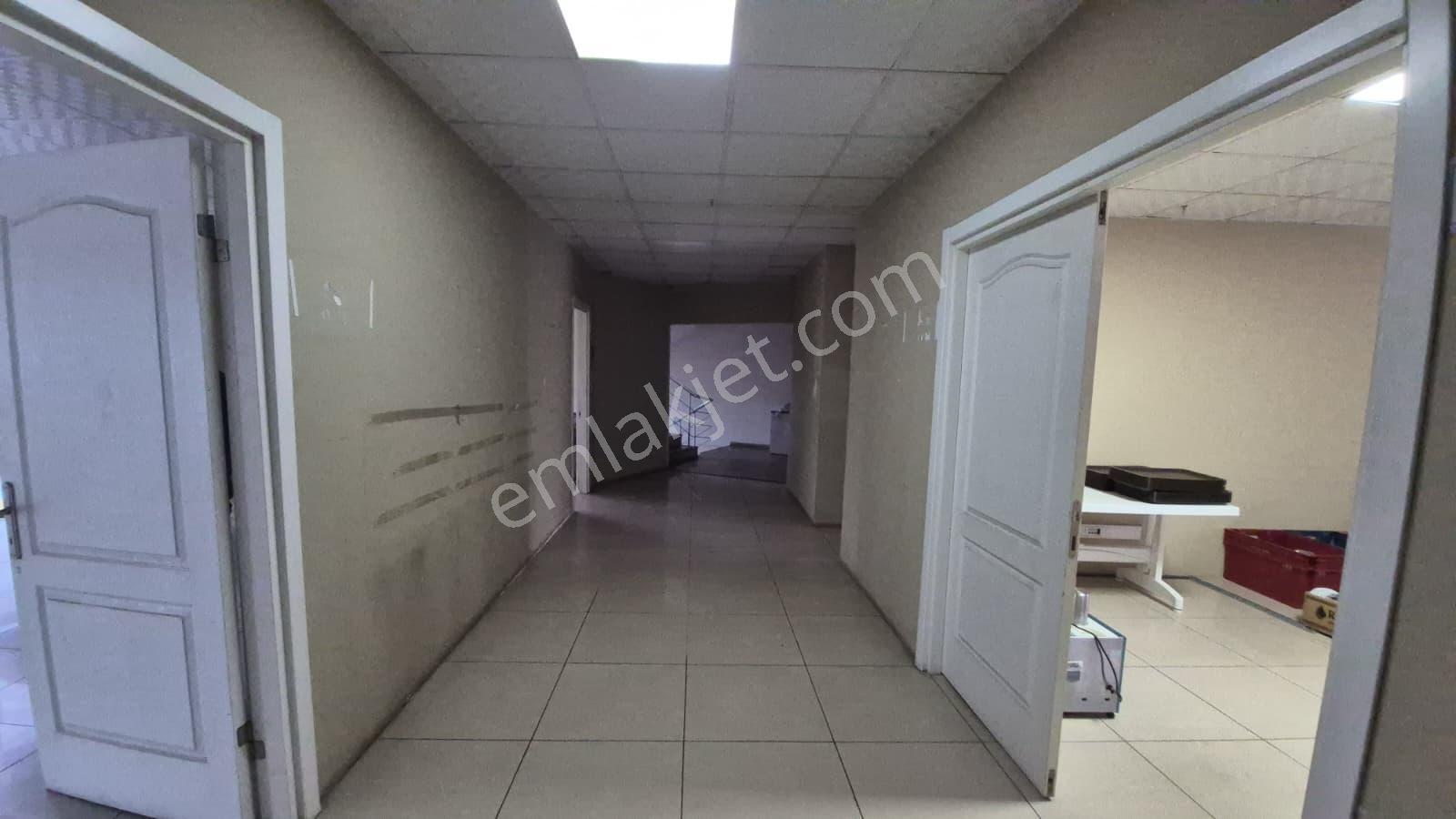 Delux'den Tabela Değeri Yüksek Plaza'da Kiralık İşyeri - Görsel 27