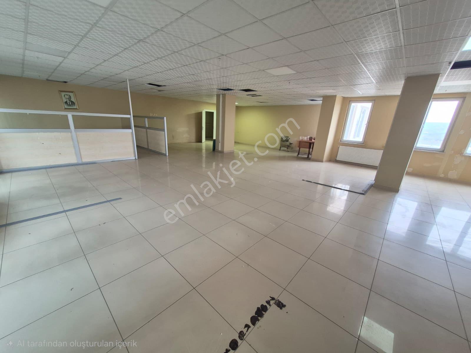 Delux'den Tabela Değeri Yüksek Plaza'da Kiralık İşyeri - Görsel 13