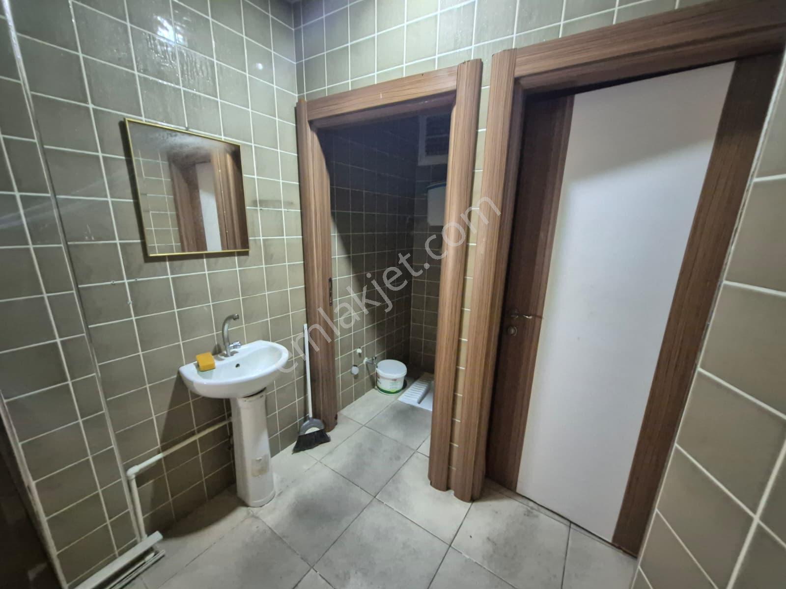 Delux'den Tabela Değeri Yüksek Plaza'da Kiralık İşyeri - Görsel 26