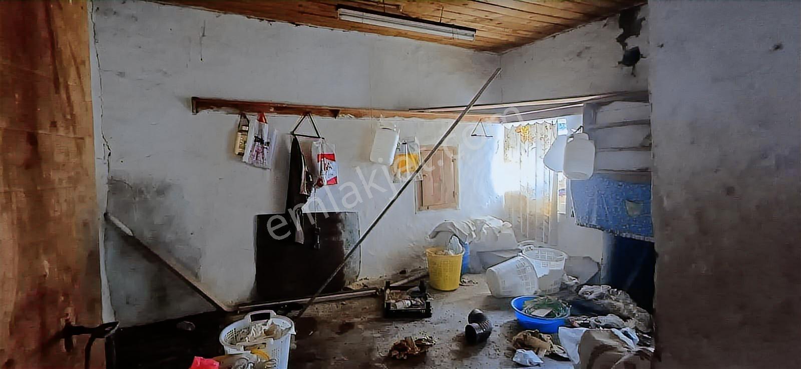 Manisa Yunus Emre Asmacık Köyünde Satılık Taş Köy Evi - Görsel 13