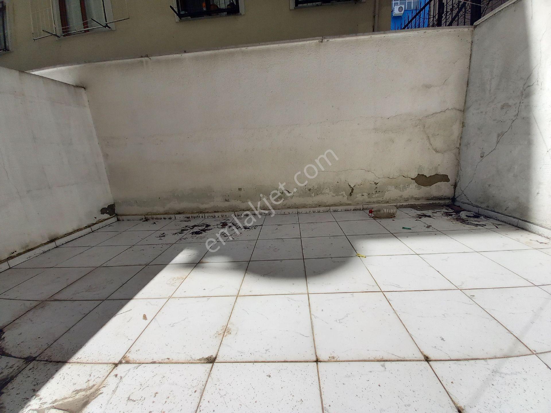Bahçelievler Yenibosna Çobançeşme Mah Satılık Bahçe Katı Daire. 2+1 - Görsel 20