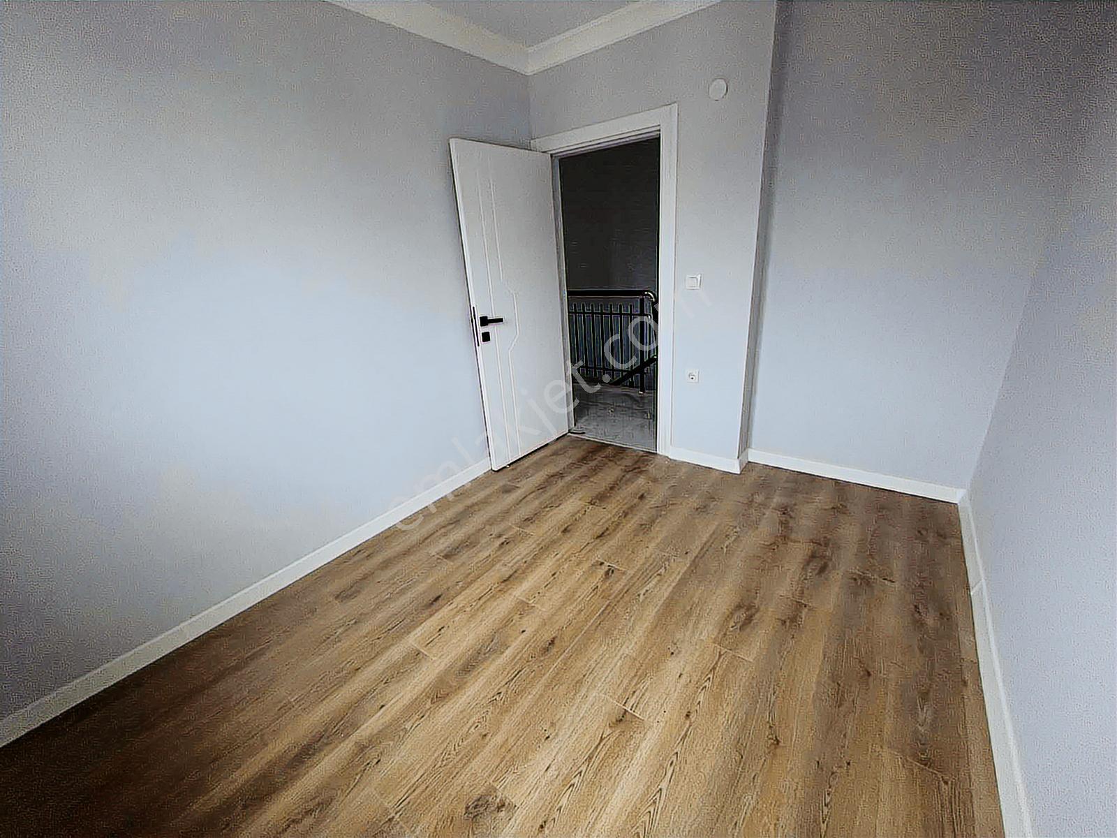 Çayırova İnönüde Asansörlü Yüksek Kredili 3+1 Üst Dubleks - Görsel 21