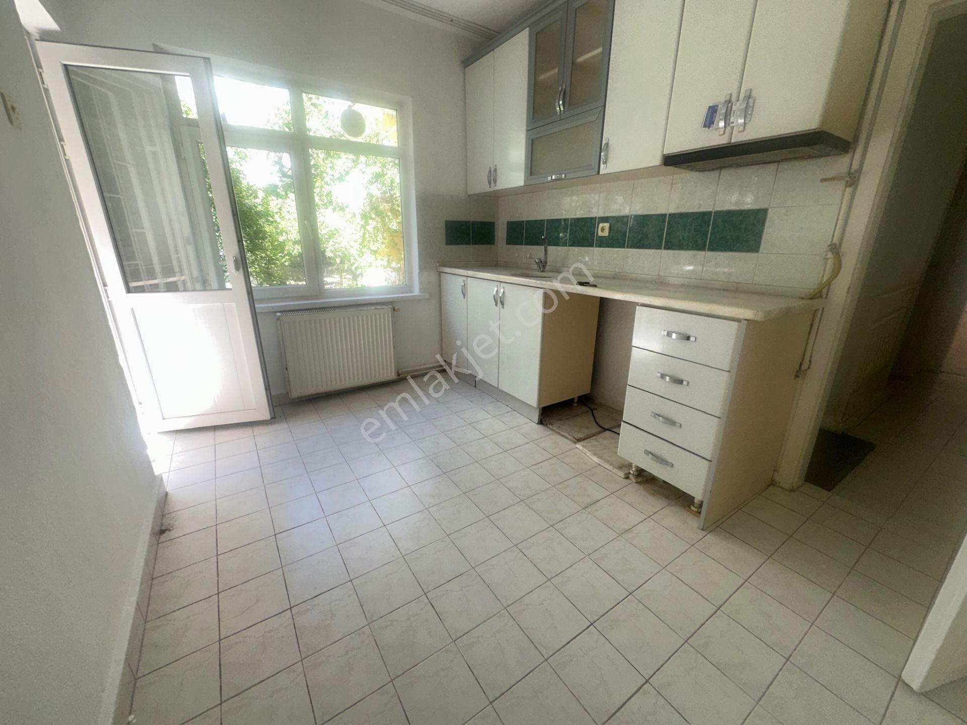 Basınevleri Mh Gata Ve Etlik Şehir Hastane Yakını 3+1 Bağımsız Salon - Görsel 7
