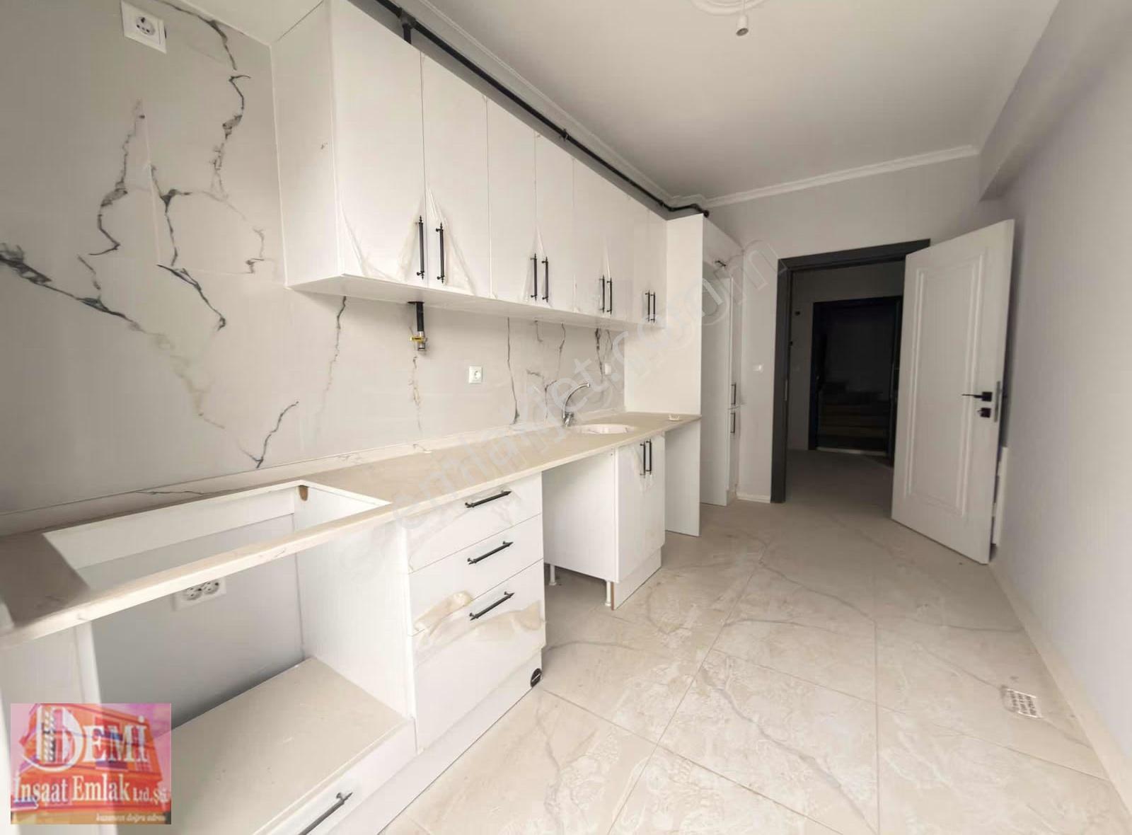 Barbaros Mahhalesi Site İçi Yerden Isıtma 2+1 Sıfır Lüxs Daire - Görsel 6
