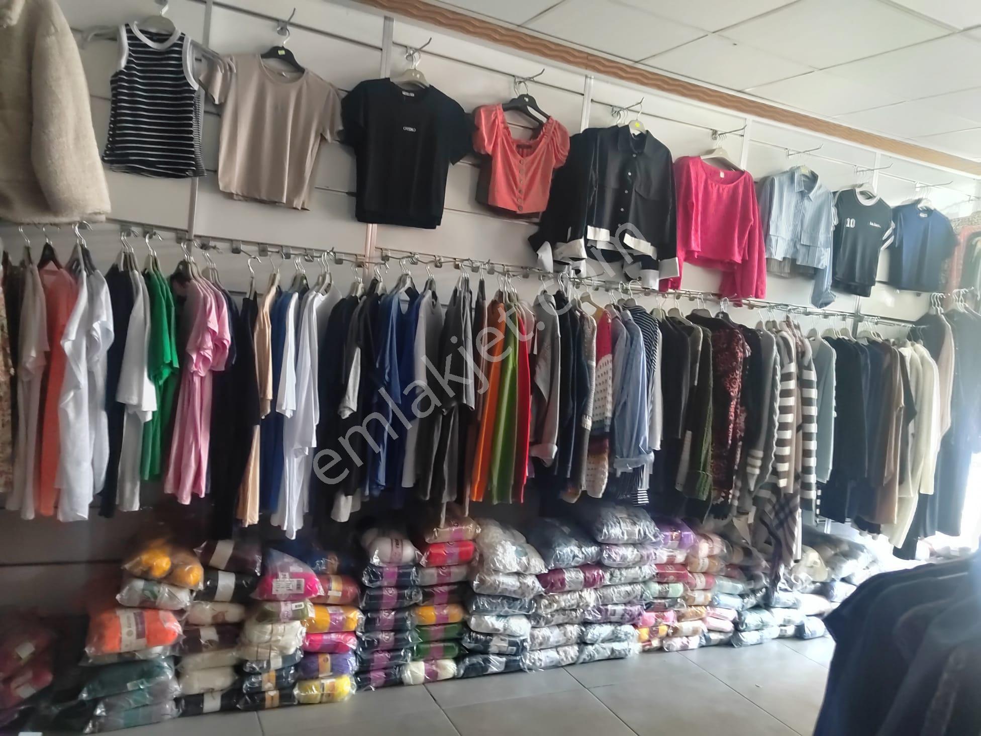 Cadde Üzerinde !!! Tek !!! Devren Satılık Butik & Tuhafiye - Görsel 3