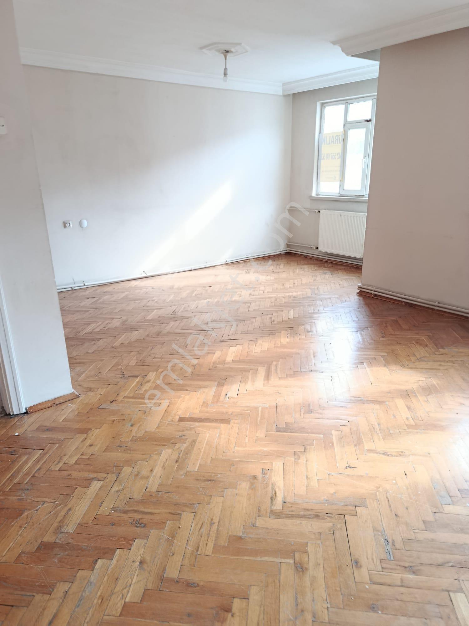 Kiralık Kurtuluş Caddesi 2+1 105 Metrekare Daire Doğalgazlı Asansörlü - Görsel 2