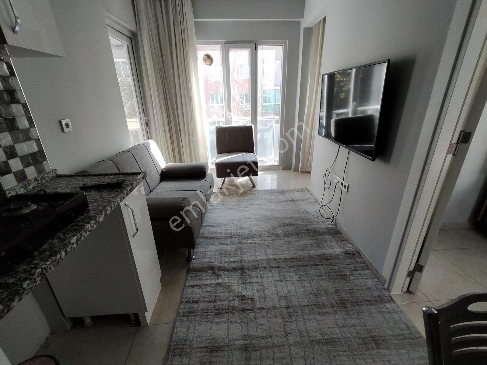 Aile Apartında 50m2 2+1 Arakat Balkonlu Eşyalı Kiralık Daire - Görsel 13