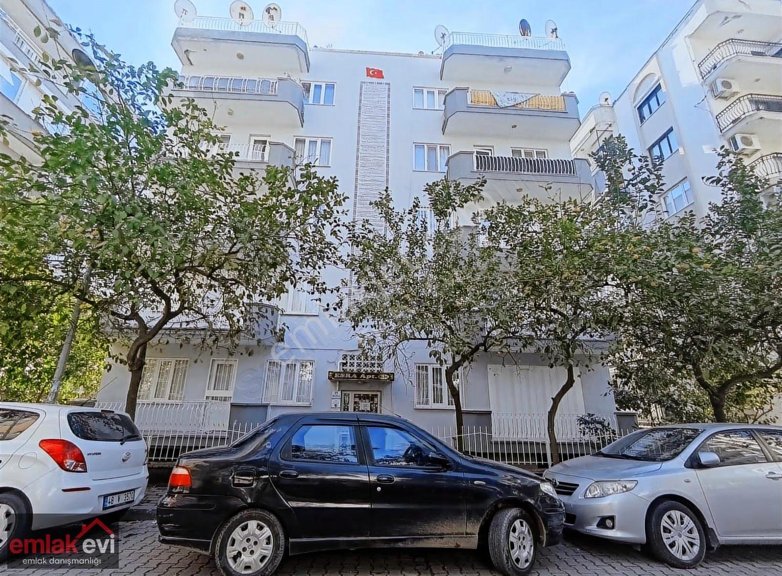 Emlâk Evi'nden Yedi Eylül Mah 3+1 Doğalgazlı Ara Kat Daire
