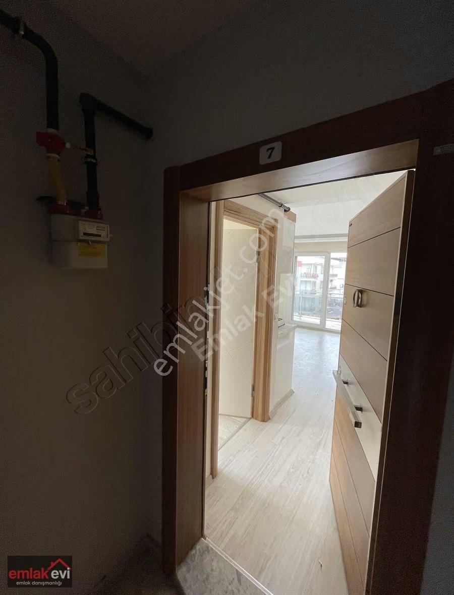 Emlak Evi'nden Girne Mh'nde Geniş Balkonlu 2+1 Satılık Daire - Görsel 14