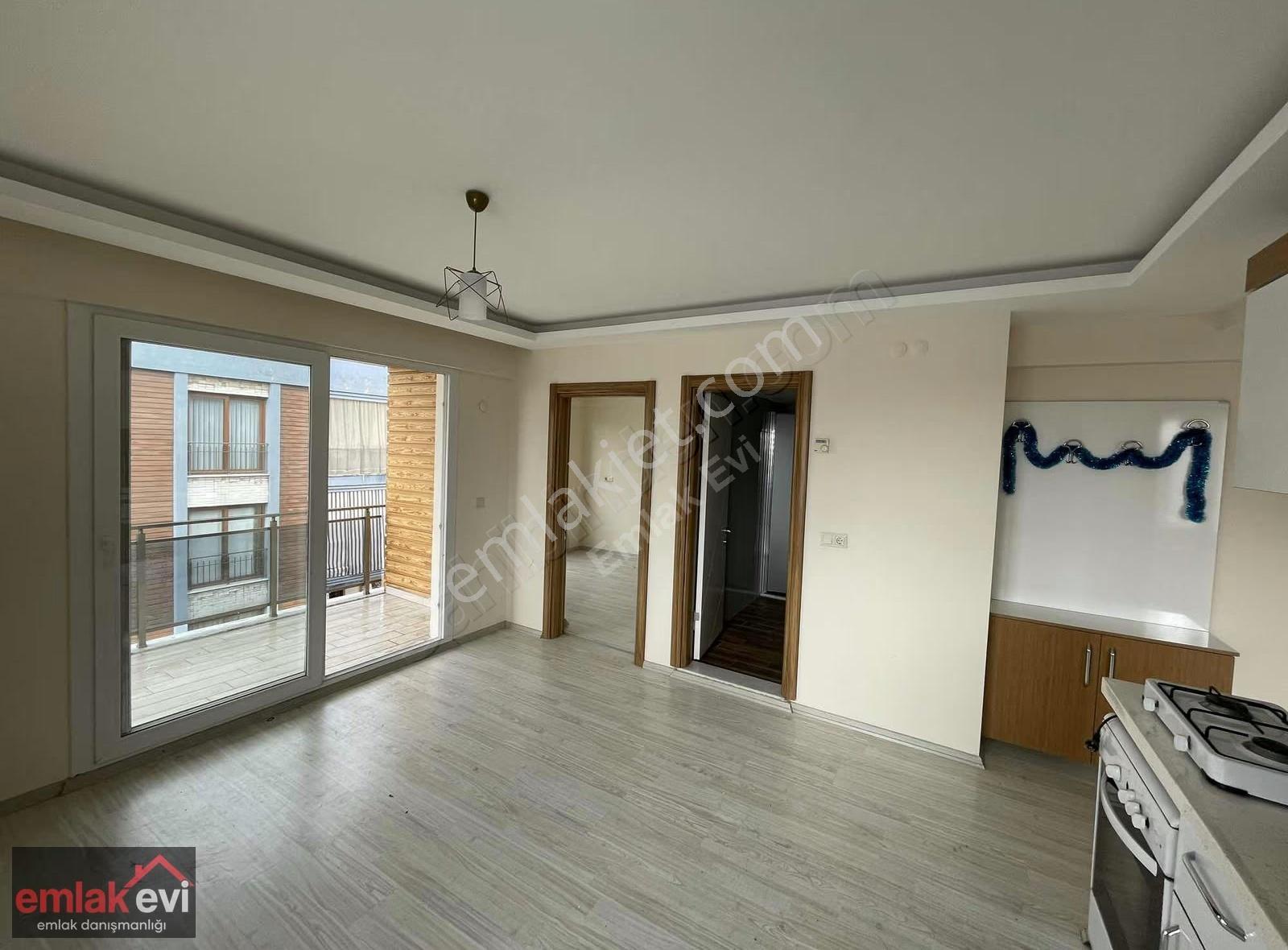 Emlak Evi'nden Girne Mh'nde Geniş Balkonlu 2+1 Satılık Daire - Görsel 6