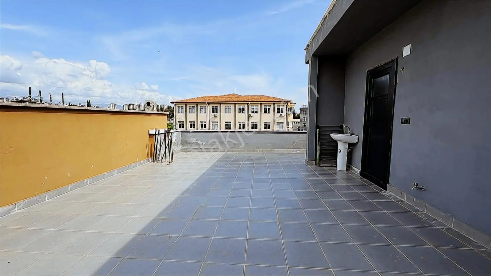 Aktif'ten Çağdaşkentte Özel Konumda Satılık Villa - Görsel 3