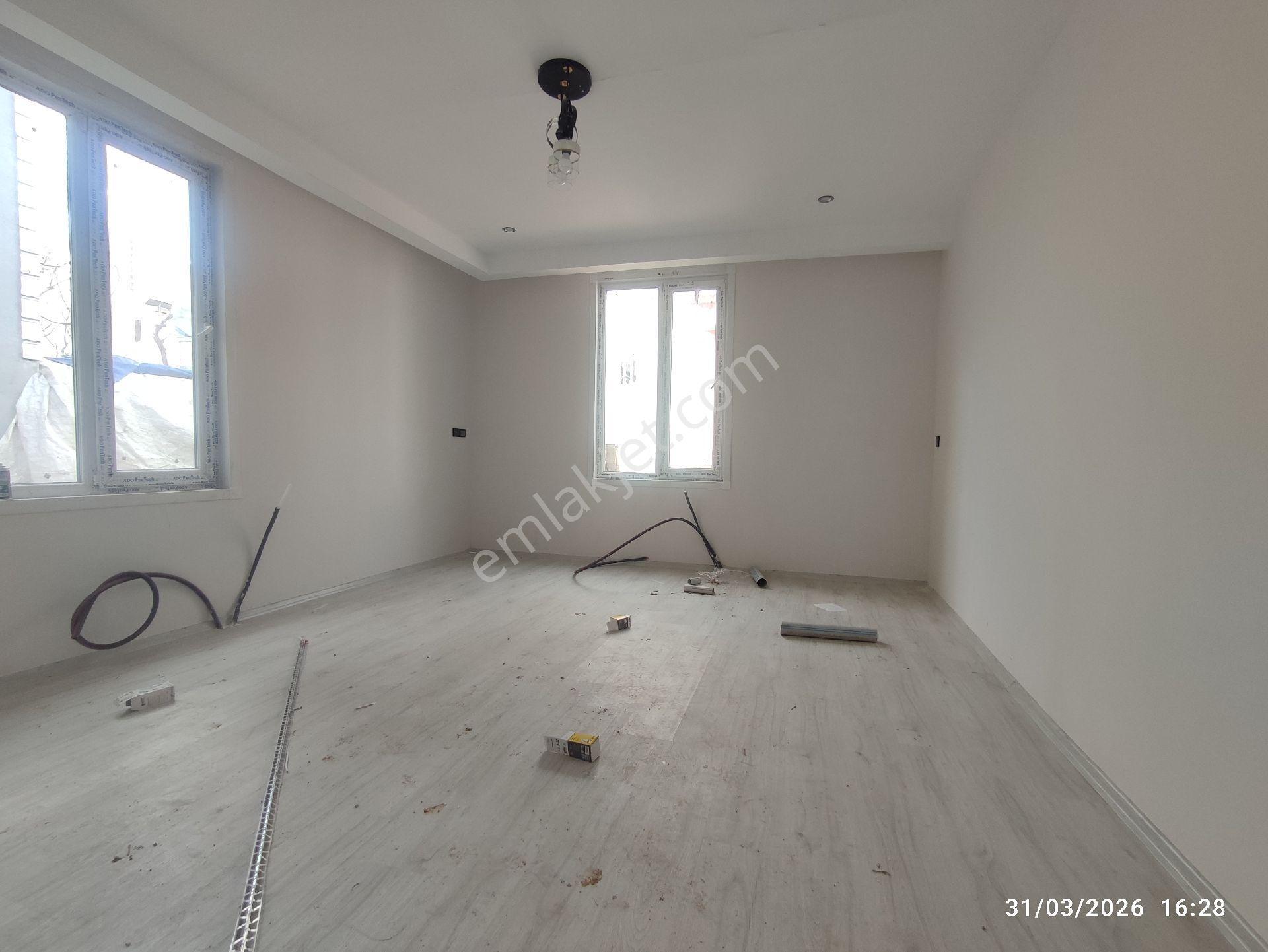 Yunusemre Mhallesinde Satılık Çelik Konsosyondan Yapılmış 2+1 Mustakil Ev - Görsel 11