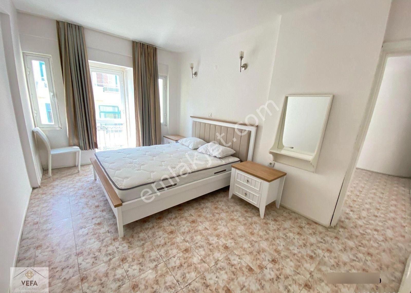 Vefa Gayrimenkul'den Denize Sıfır + Eşyalı Kiralık 1+1 Daire - Görsel 3