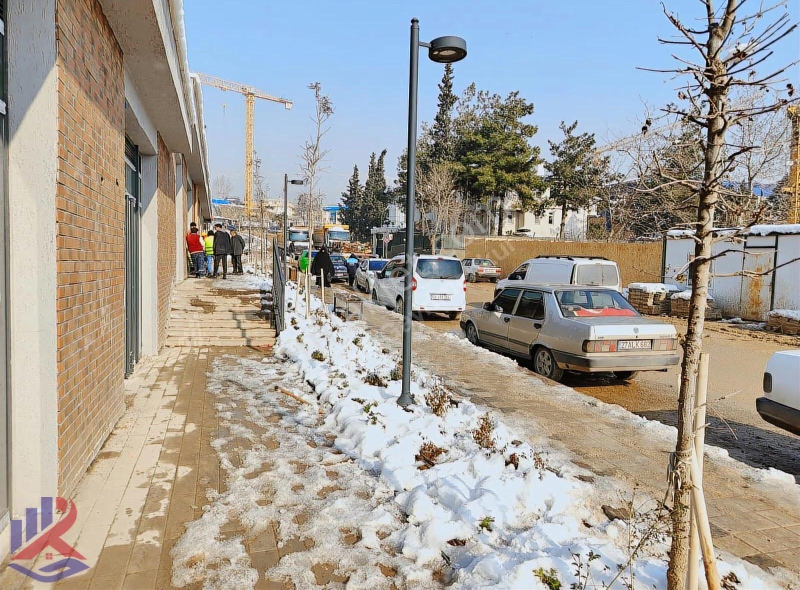 Reos Gayrimenkul'den Piazza Avm Yolu Üzerinde K1 Kiralık İşyeri - Görsel 3
