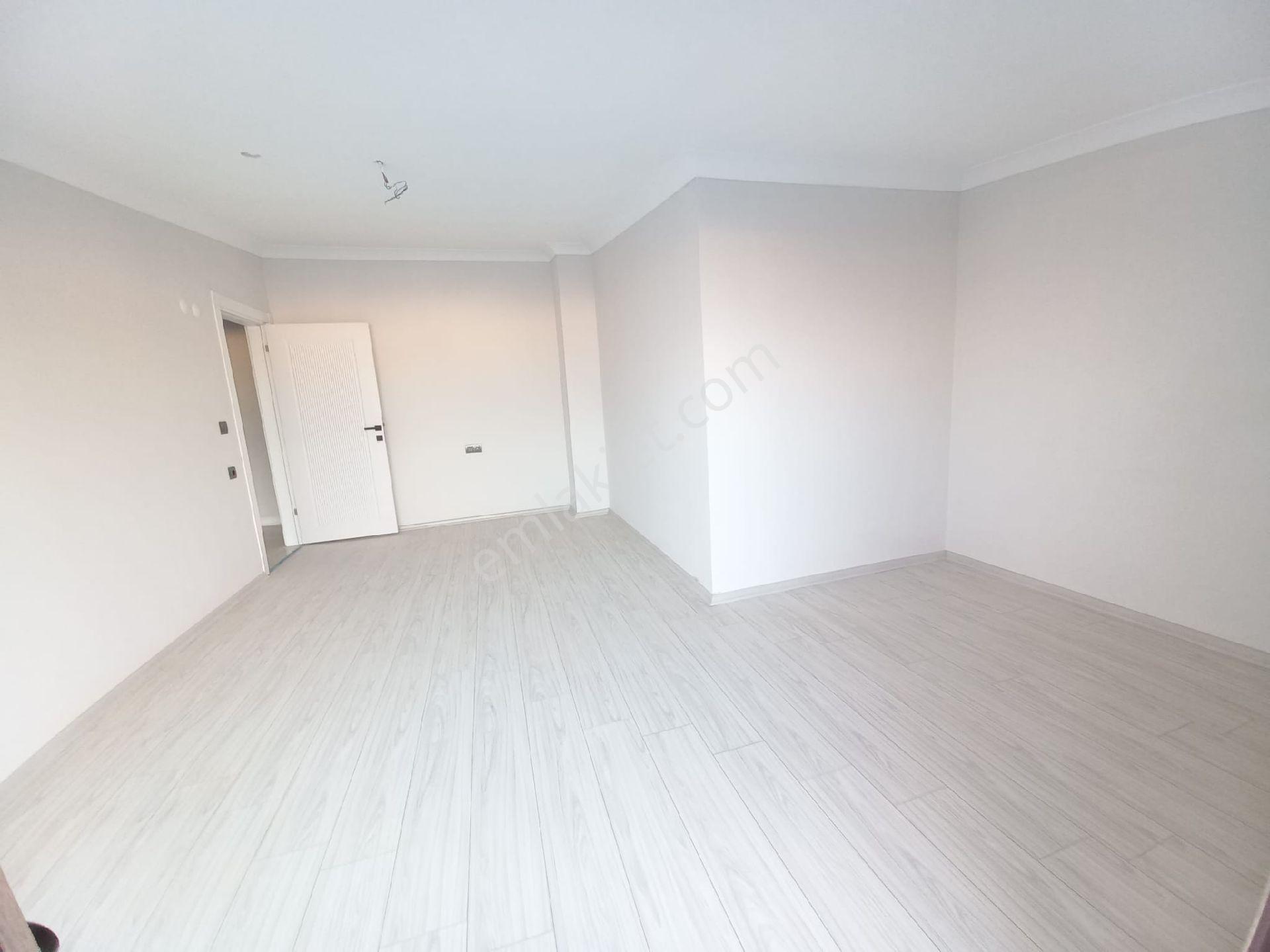 Bergama Turabey Mah Sıfır Doğalgazlı Yerden Isıtma 3 Banyolu Lüks 5+1 Dubleks Daire Satılık - Görsel 14