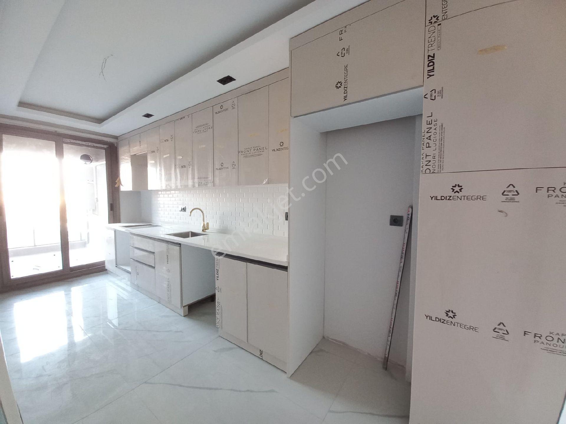 Bergama Turabey Mah Sıfır Doğalgazlı Yerden Isıtma 3 Banyolu Lüks 5+1 Dubleks Daire Satılık - Görsel 2