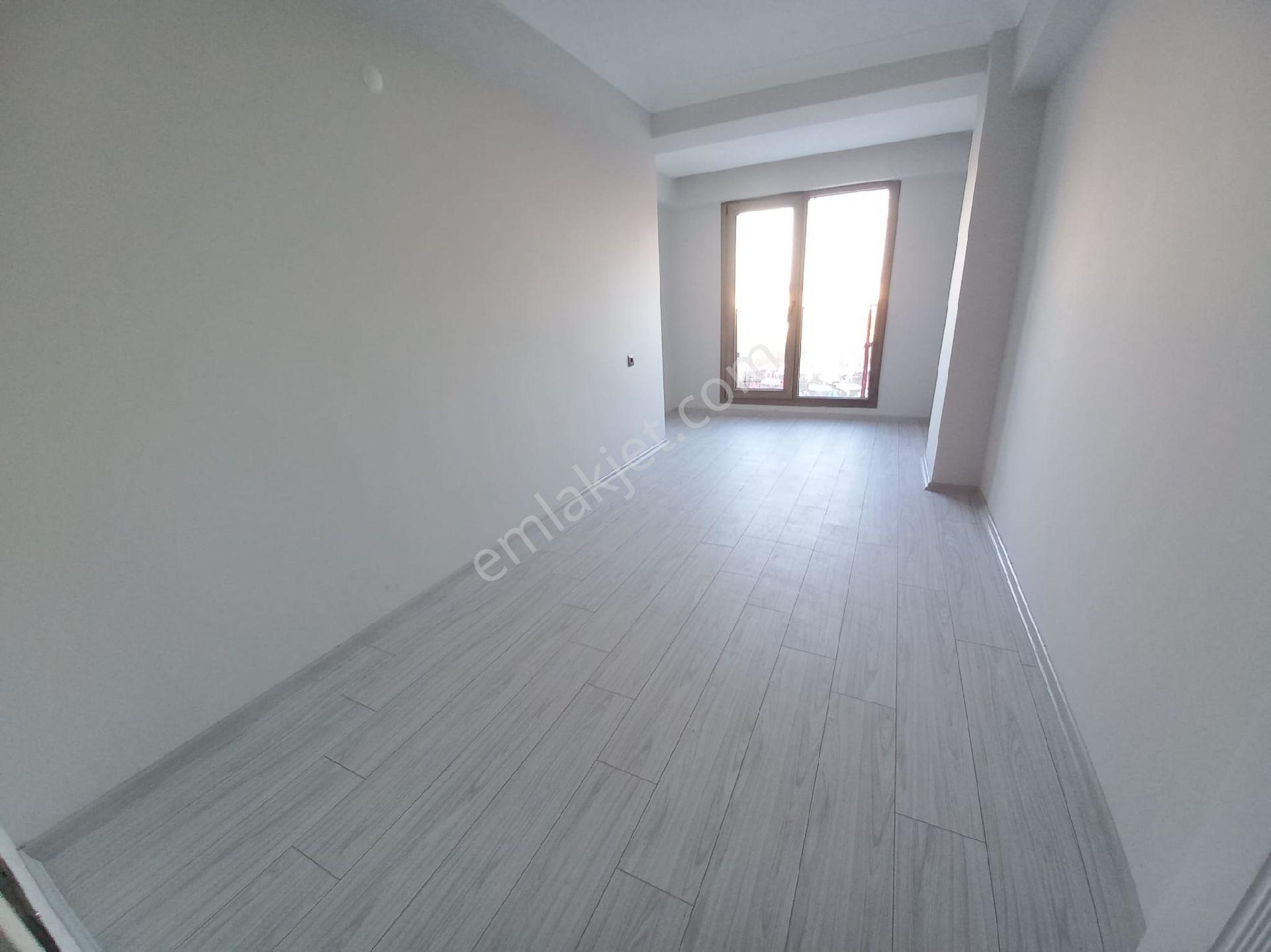 Bergama Turabey Mah Sıfır Doğalgazlı Yerden Isıtma 3 Banyolu Lüks 5+1 Dubleks Daire Satılık - Görsel 18