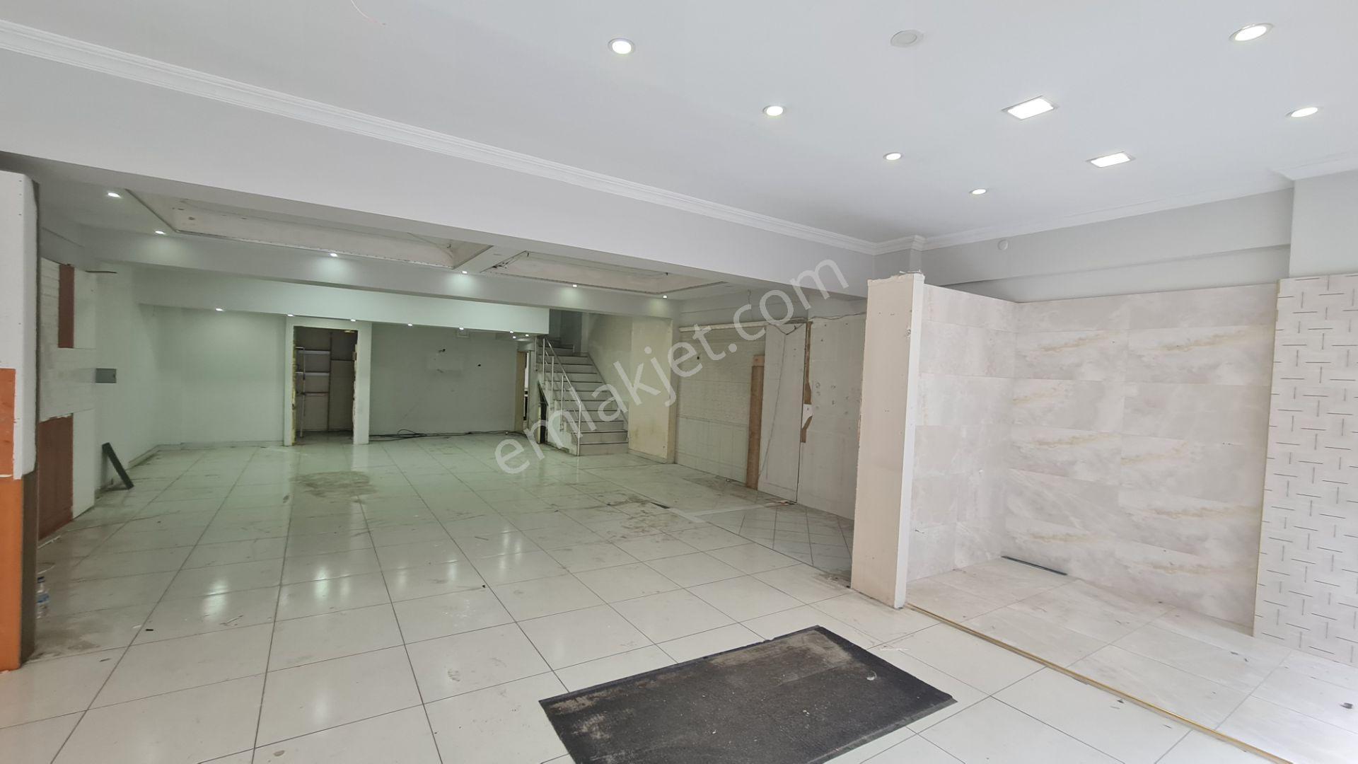 İzmit Merkezde Kurumsala Uygun 200m² Prestijli Kiralık Mağaza - Görsel 7