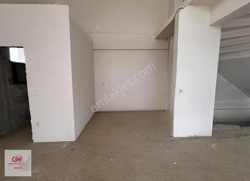 Torbalı Bahçelievler'de Caddeye Cepheli Kiralık Dükkan - Görsel 17