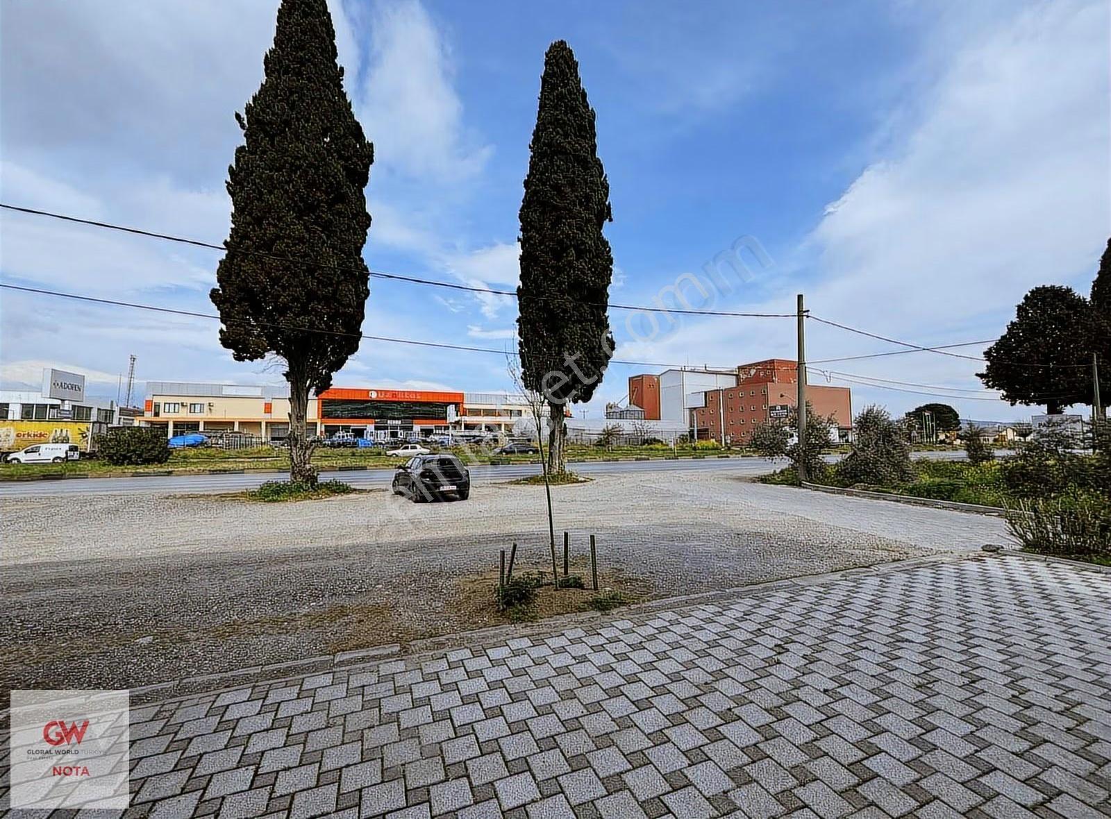 Torbalı Bahçelievler'de Caddeye Cepheli Kiralık Dükkan - Görsel 7