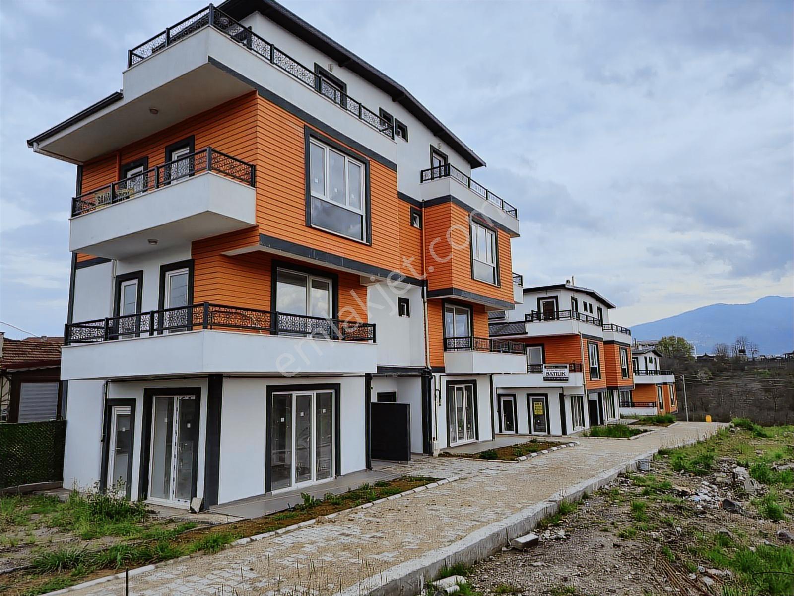 Adaplatin'den Kartepe Uzuntarla'da 145m2 Tripleks 3+1 İkiz Villa - Görsel 11