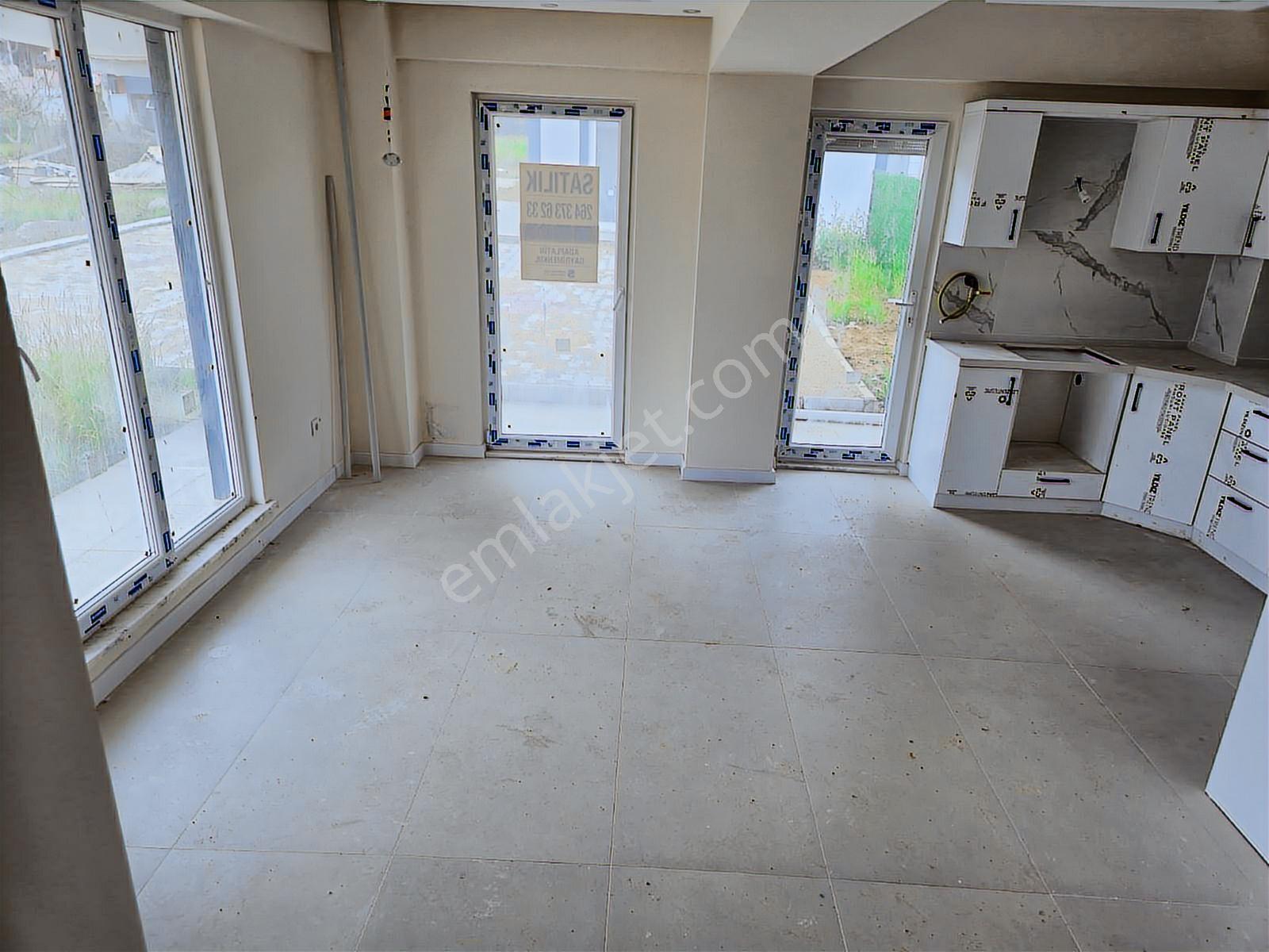Adaplatin'den Kartepe Uzuntarla'da 145m2 Tripleks 3+1 İkiz Villa - Görsel 30
