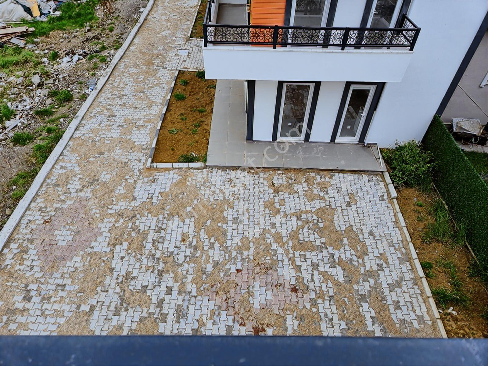 Adaplatin'den Kartepe Uzuntarla'da 145m2 Tripleks 3+1 İkiz Villa - Görsel 28