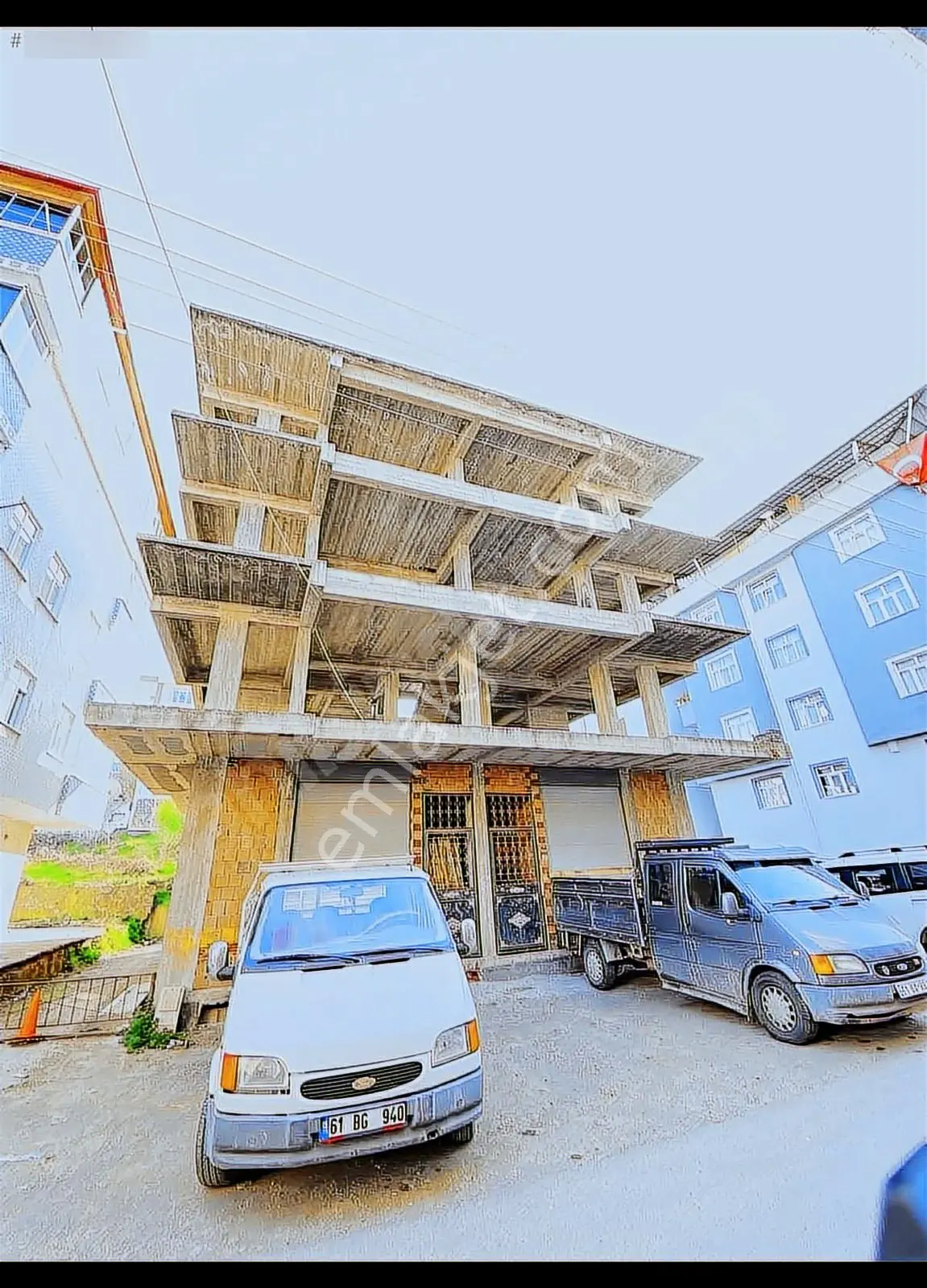 Acil Trabzon Pelitlide Ruhsatlı Fırsat Bina - Görsel 2