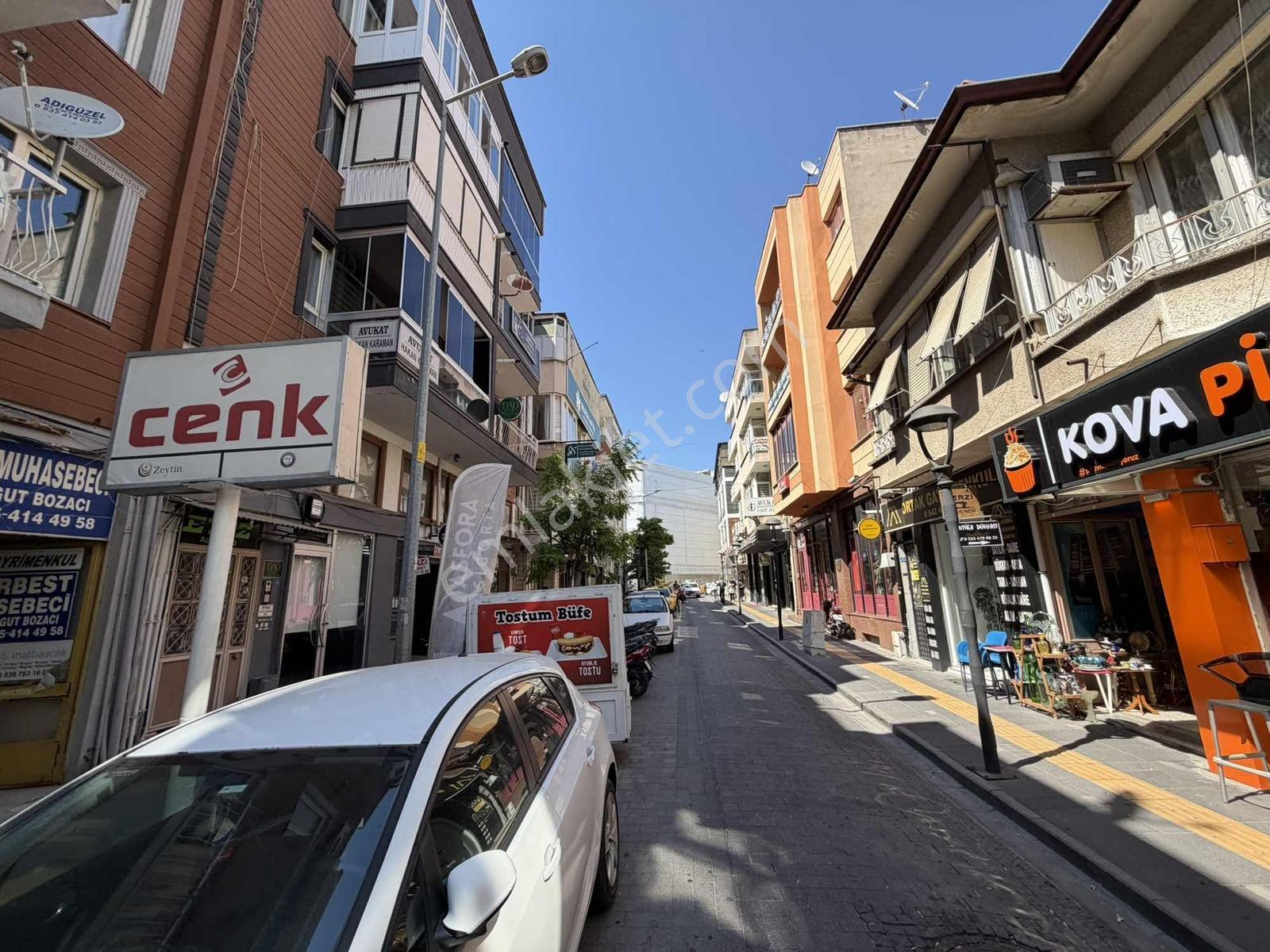 Karakaş'tan Tahir Ün Cd. İşlek Caddede 2+1 Ev / Ofis Fırsatı - Görsel 14