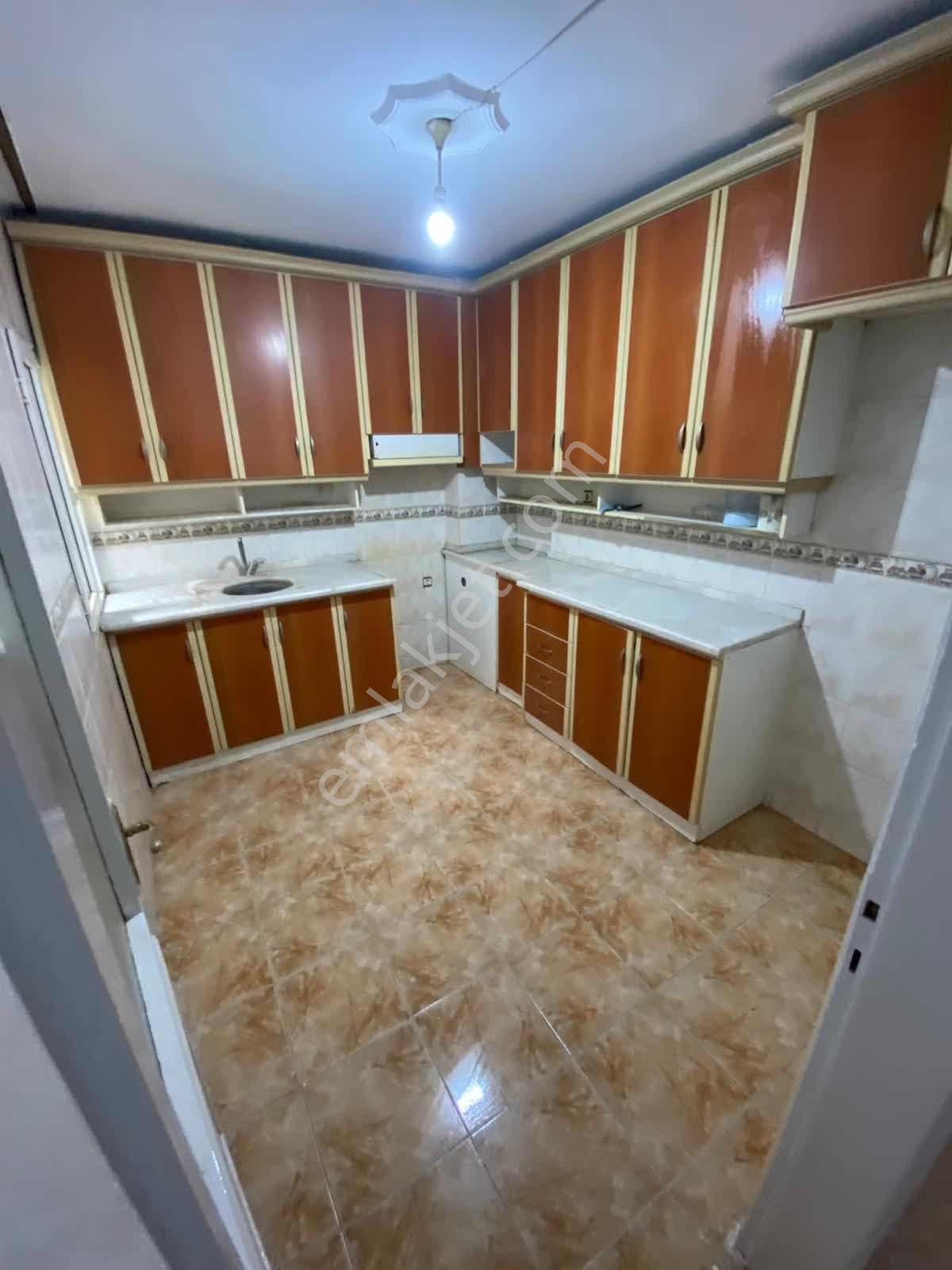 Tahir Ün Cd. İşlek Caddede 2+1 Ev / Ofis Fırsatı - Görsel 15