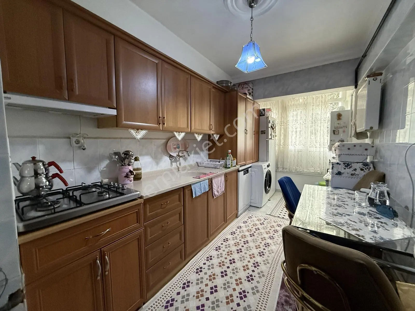 İmir Emlak Ofisinden Hicret Cami Yakını 3+1 Yüksek Giriş Daire
