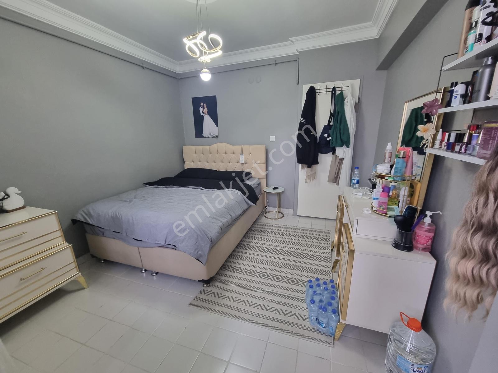 İmir Emlak'tan 3+1 130m2 Ayyıldız Cadde Üstünde 3.kat Daire - Görsel 11