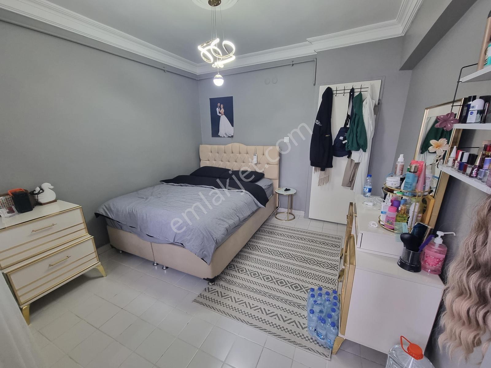 İmir Emlak'tan 3+1 130m2 Ayyıldız Cadde Üstünde 3.kat Daire - Görsel 12