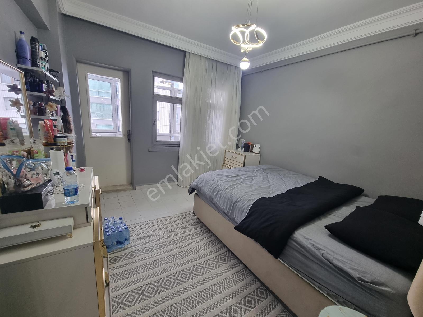 İmir Emlak'tan 3+1 130m2 Ayyıldız Cadde Üstünde 3.kat Daire - Görsel 28
