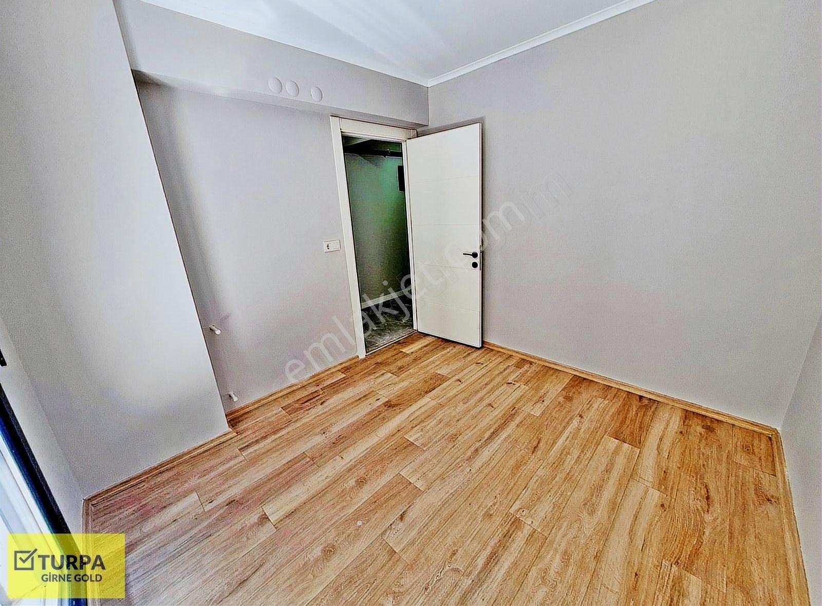 Bostanlı'da Köşe Konumda Ebeveyn Banyolu 3+1 Satılık Sıfır Daire - Görsel 3