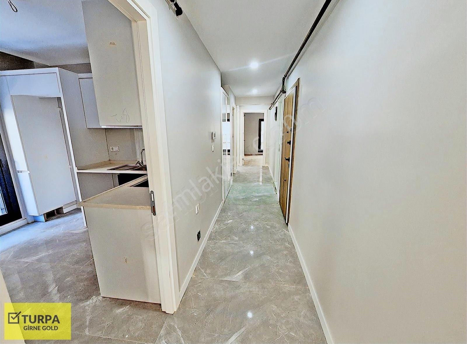 Bostanlı'da Köşe Konumda Ebeveyn Banyolu 3+1 Satılık Sıfır Daire - Görsel 21