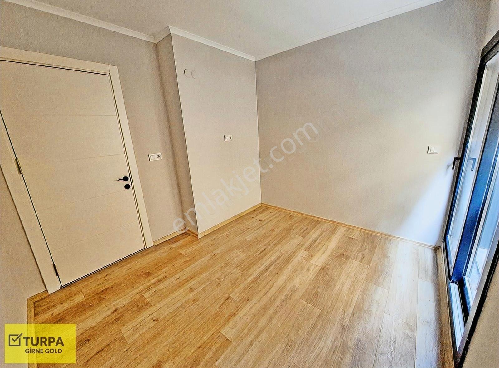Bostanlı'da Köşe Konumda Ebeveyn Banyolu 3+1 Satılık Sıfır Daire - Görsel 44