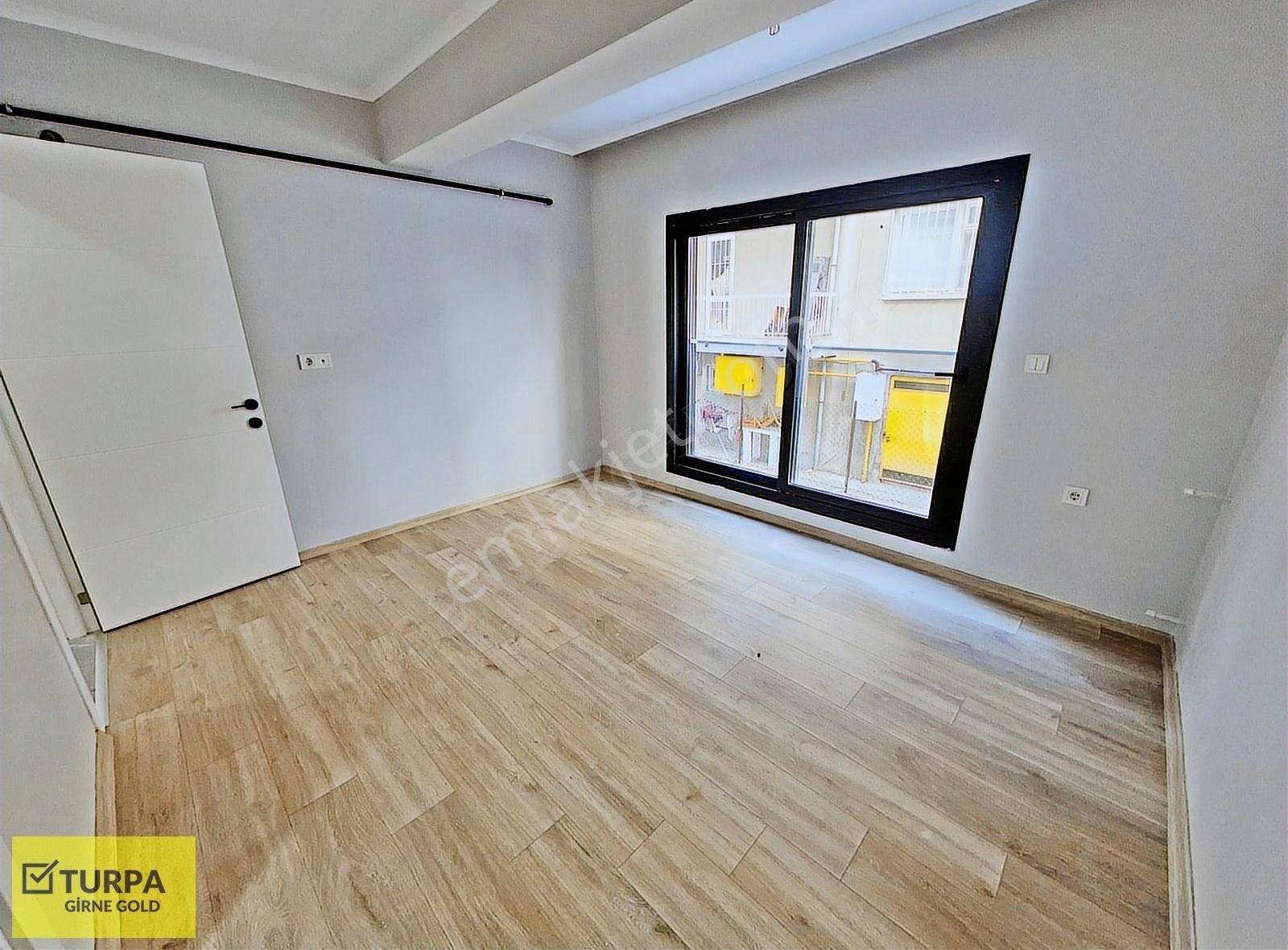Bostanlı'da Köşe Konumda Ebeveyn Banyolu 3+1 Satılık Sıfır Daire - Görsel 33