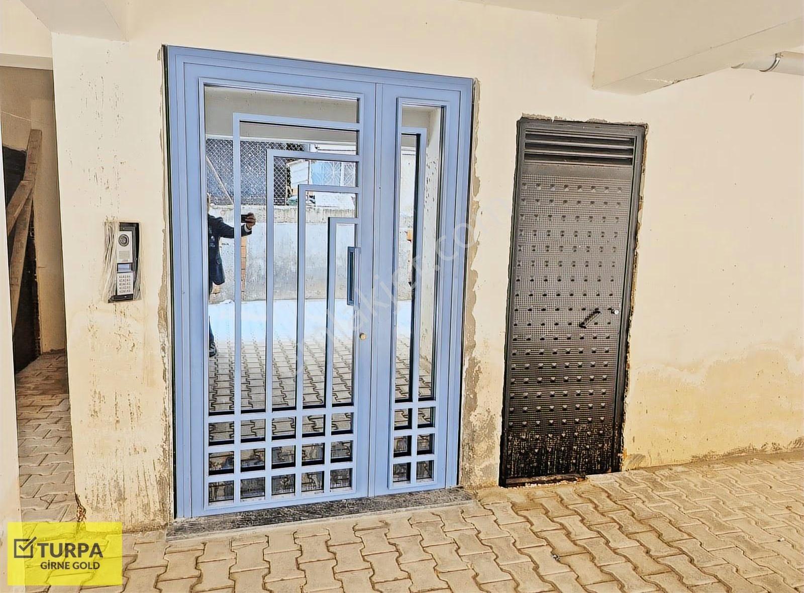 Bostanlı'da Köşe Konumda Ebeveyn Banyolu 3+1 Satılık Sıfır Daire - Görsel 8