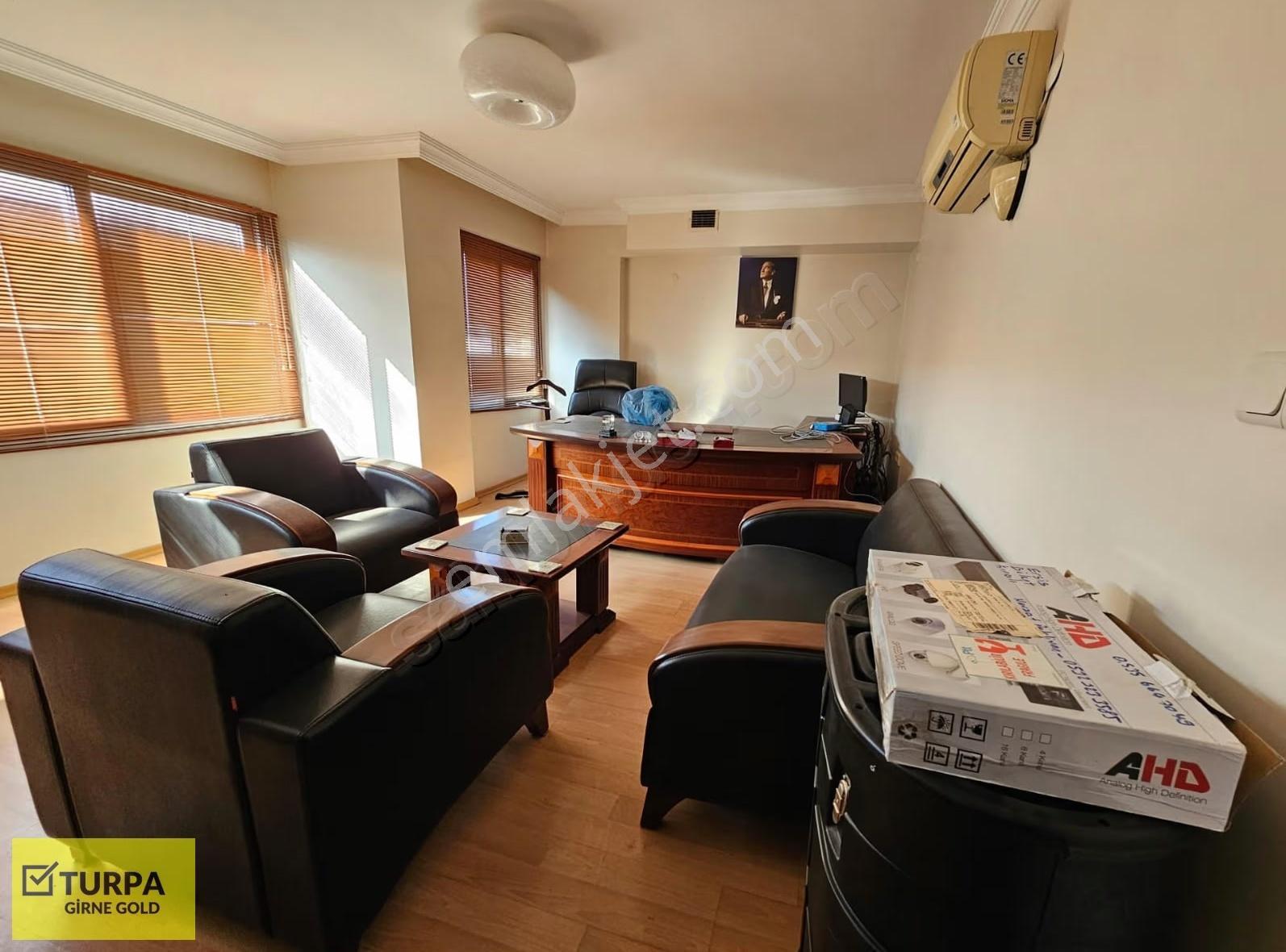 Basmane'de Tüm Sektörlere Uygun Kiralık Ofis - Görsel 10