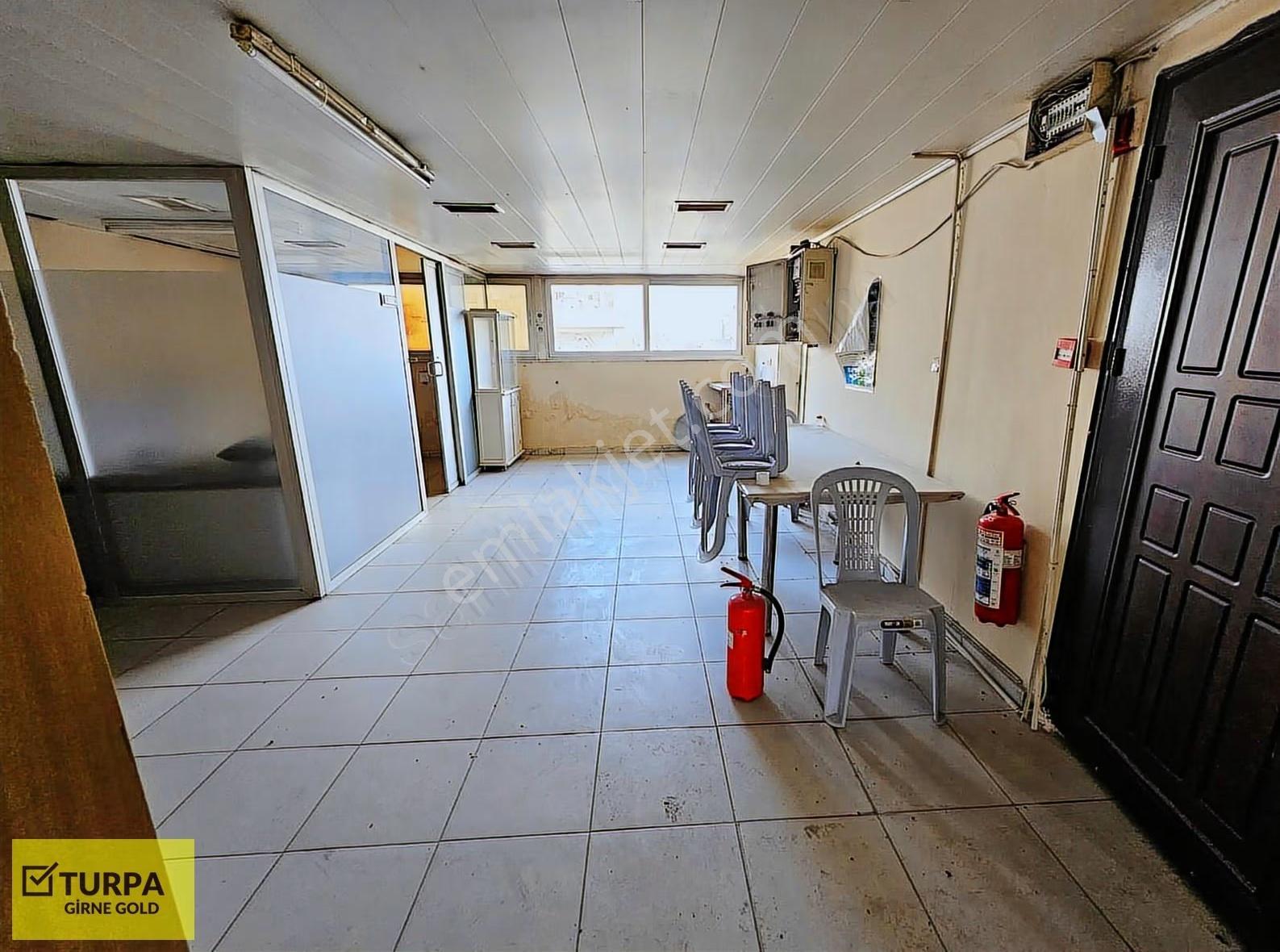 Basmane'de Tüm Sektörlere Uygun Kiralık Ofis - Görsel 28