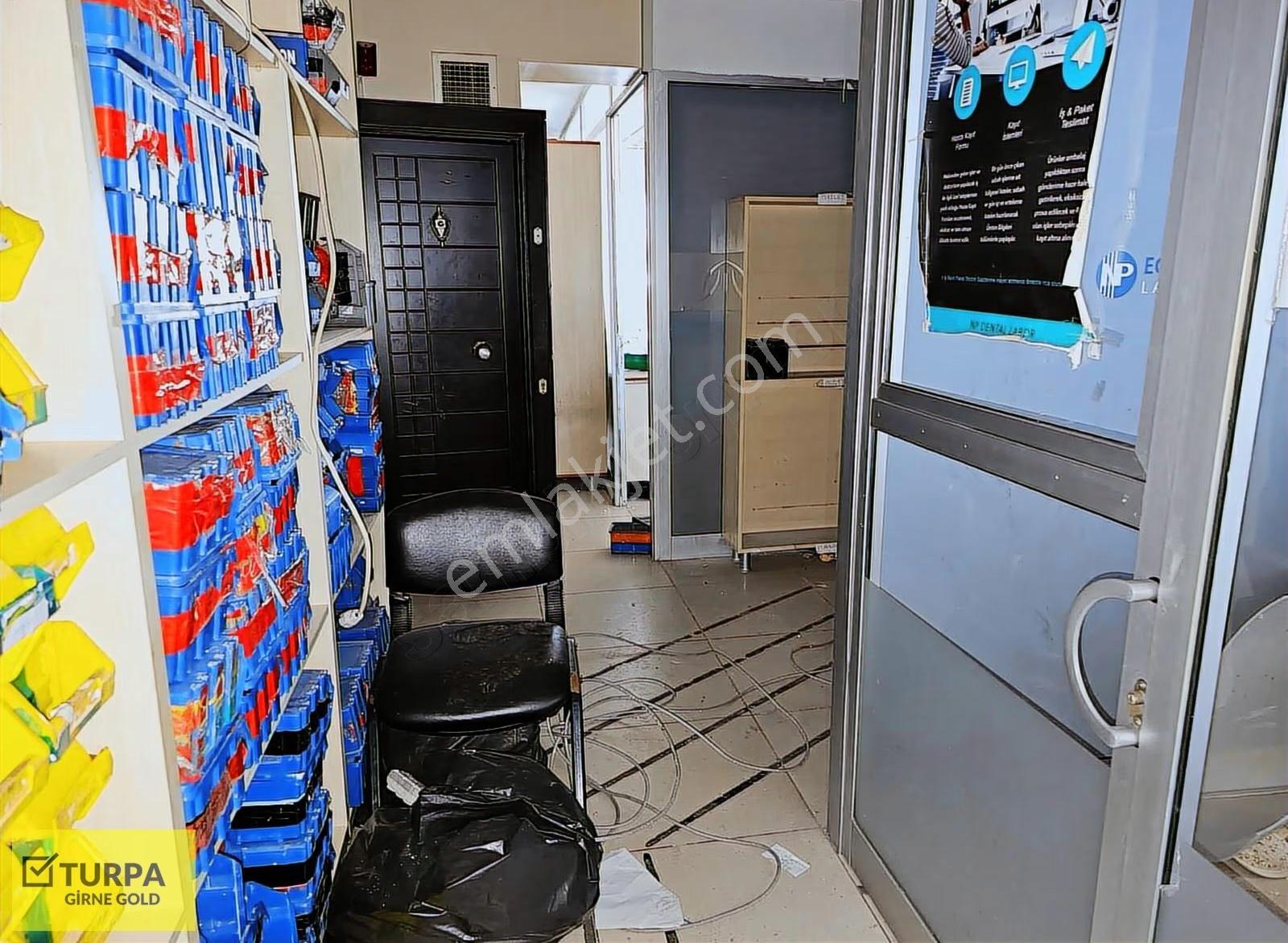 Basmane'de Tüm Sektörlere Uygun Kiralık Ofis - Görsel 24